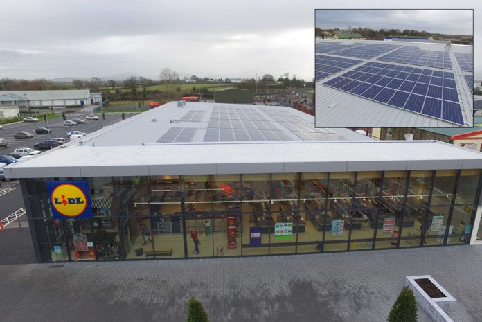 555 Kingspan Rooftop Solar PV panels have helped a Lidl store in Nenagh to meet over a quarter of its energy requirements with renewable energy, saving over 40 tonnes of carbon every year.