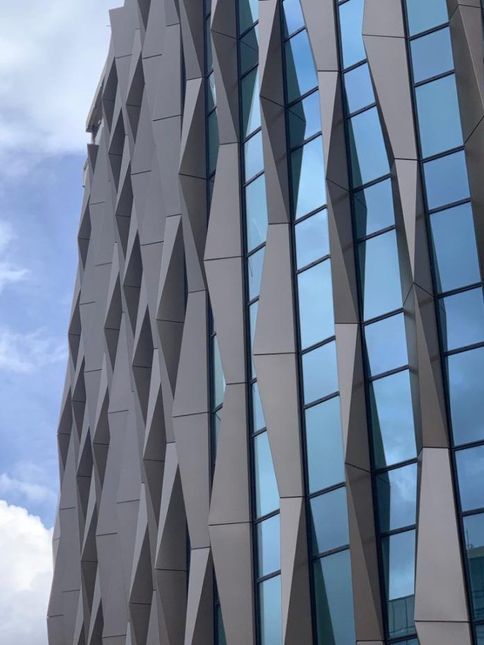 Bespoke 3D twisted fins from Metalline have been used on the Minories Hotel in London