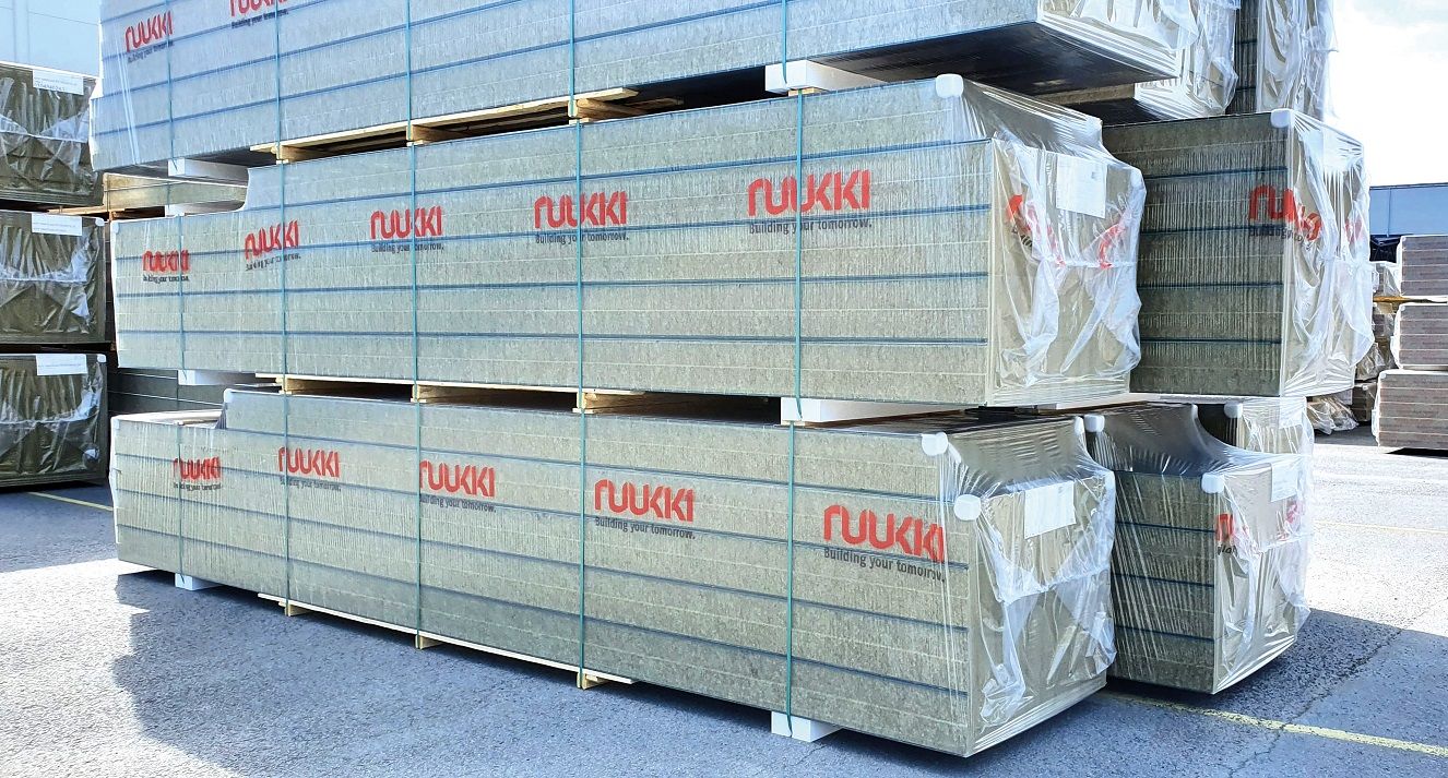 Ruukki Logo Ruukki LowCarbon