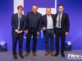 Flex-R wins Fortis Roofing Supplier of the Year award Flex-R