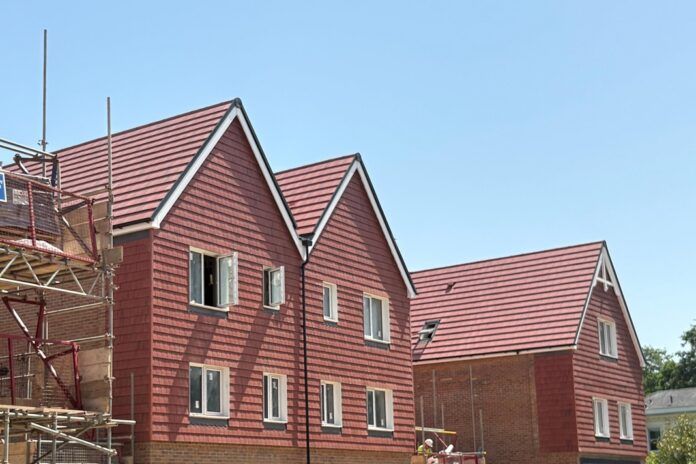 Russell Roof Tiles Taylor Wimpey